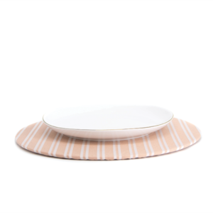 PLATO BASE + FUNDA AVELLANA LÍNEAS